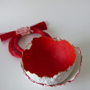 Coupes pétales rouge et blanc Japon